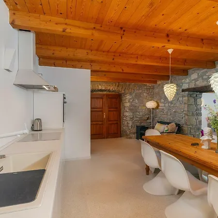 Sussini Holiday home